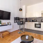 Working Place, Netflix, 4k Tv, Heart Of *
